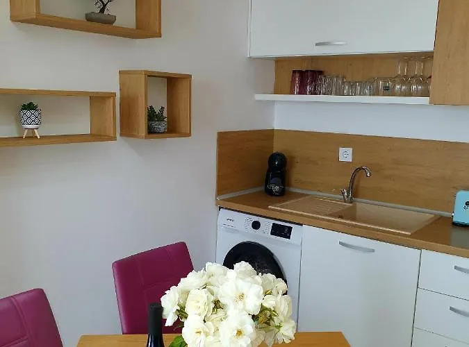 Old Sailor Обзор